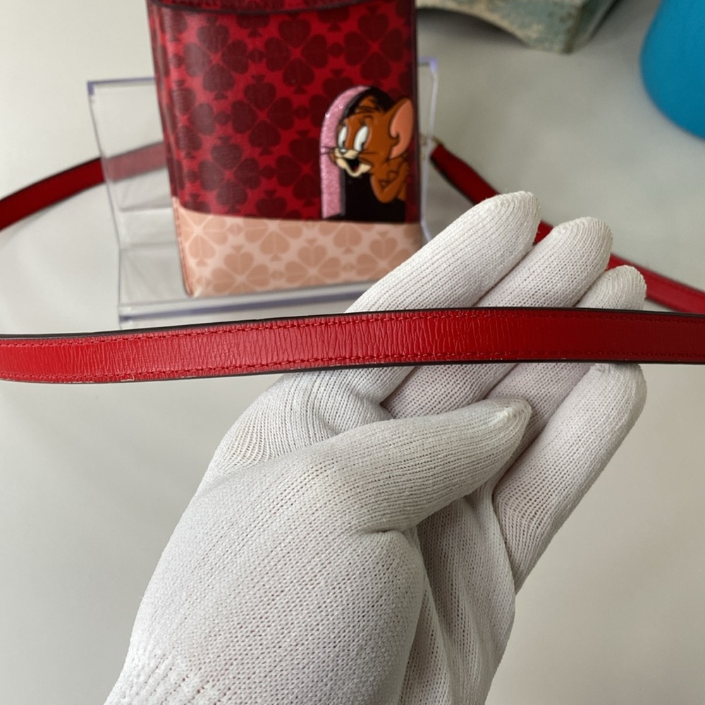 Kate Spade Tom & Jerry Lunar Year Rat Phone Card Crossbody - Picture 11 of 12